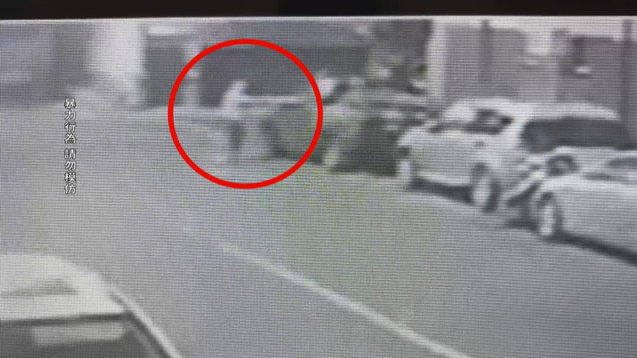 與鄰停車糾紛　男兩日凌晨怒砸九輛車