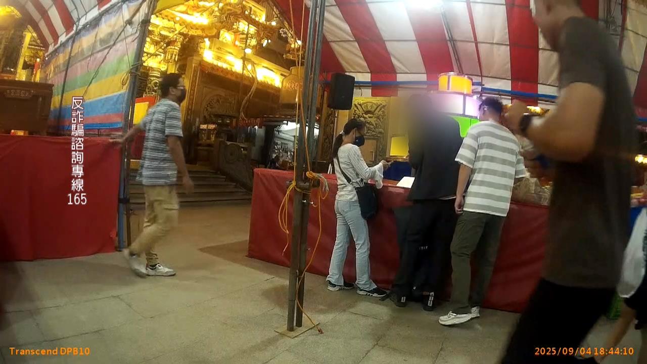 媽祖面前作歹!車手約鎮瀾宮面交 警扮香客當場人贓俱獲