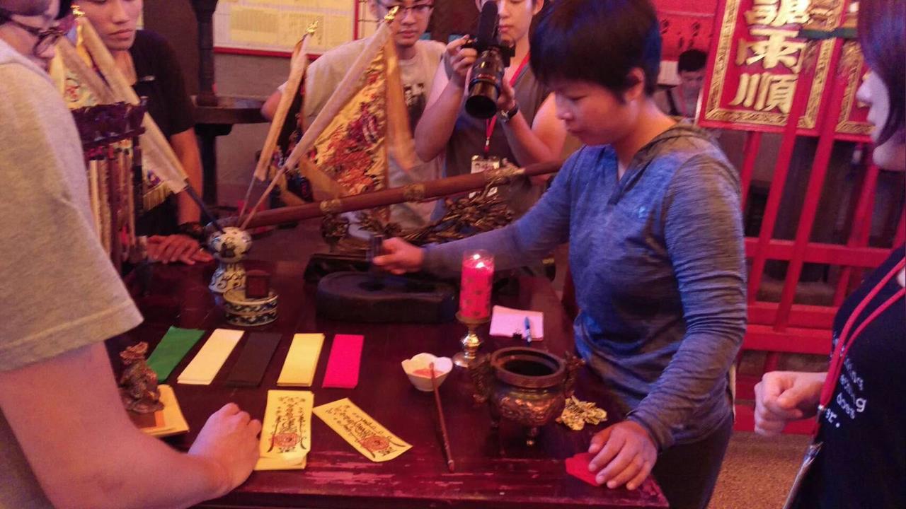 社群亂象！逼通靈少女開酸「神明不是神奇寶貝」　感嘆：莫忘世上蠢人多