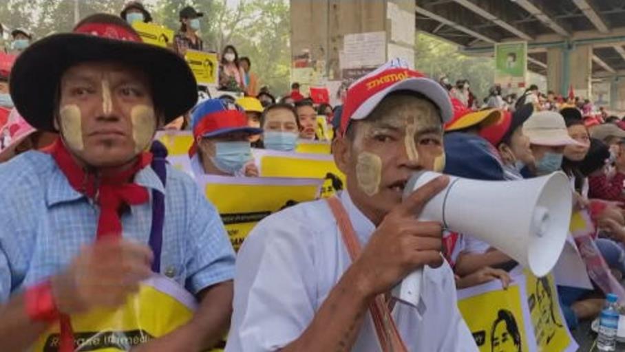 緬甸示威持續遍地開花　臉書、IG今起全面封殺軍政府
