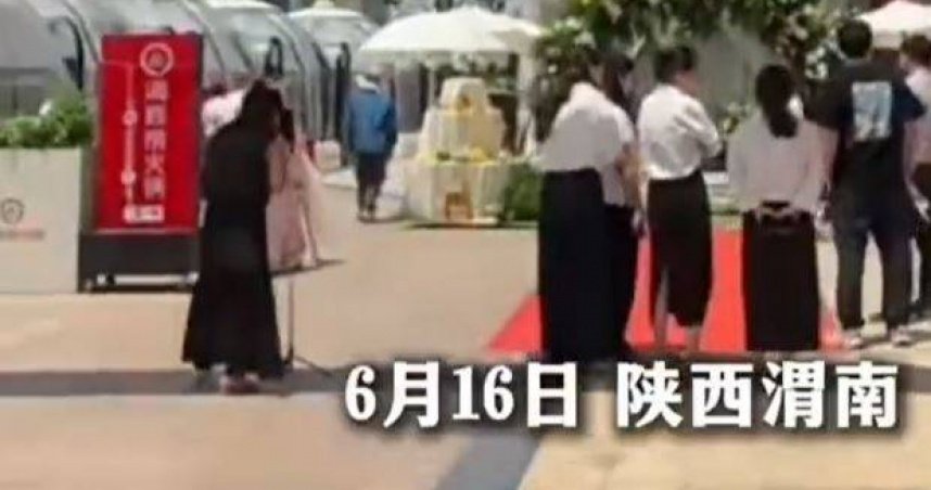 新人選海底撈辦婚禮！305人宴席「只花11萬」　服務儀式感滿滿