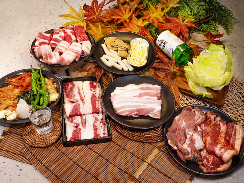 台中平價韓式燒肉│穿梭台韓兩地享用火烤兩吃、豪華自助吧