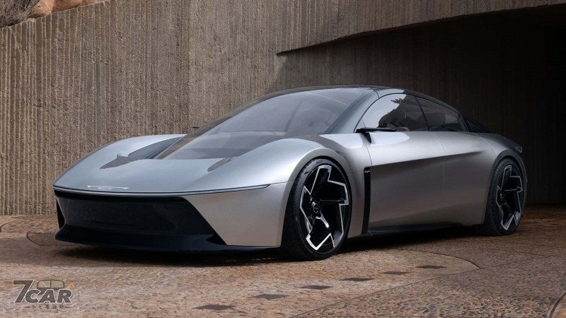 預覽品牌未來電動車樣貌　Chrysler Halcyon Concept 概念車登場