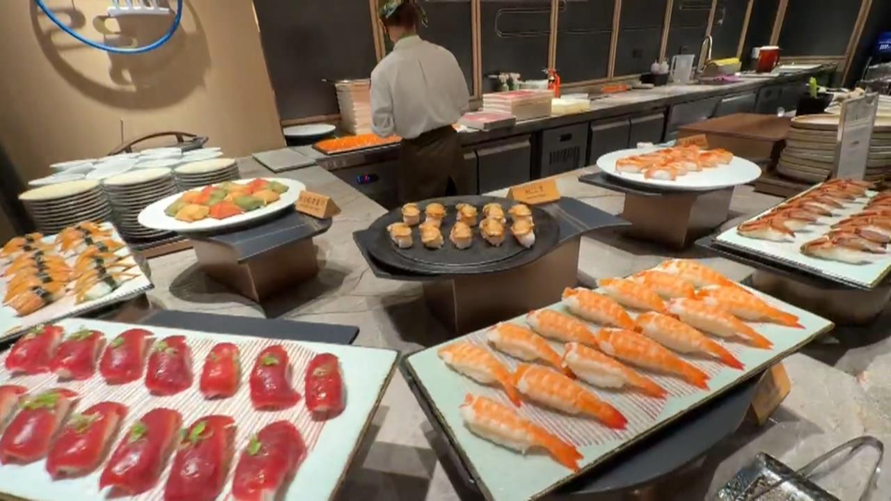 堪稱全台最難訂Buffet插旗台中　開幕人潮滿滿滿！年底前再開2店