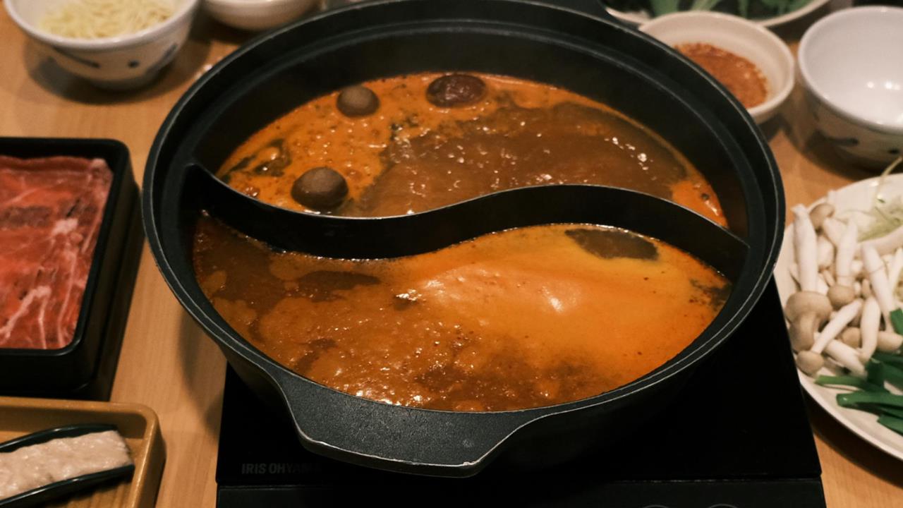 高中生超囂張「火鍋空燒煮到焦」闖禍落跑！老師親逮4人…道歉賠償900元