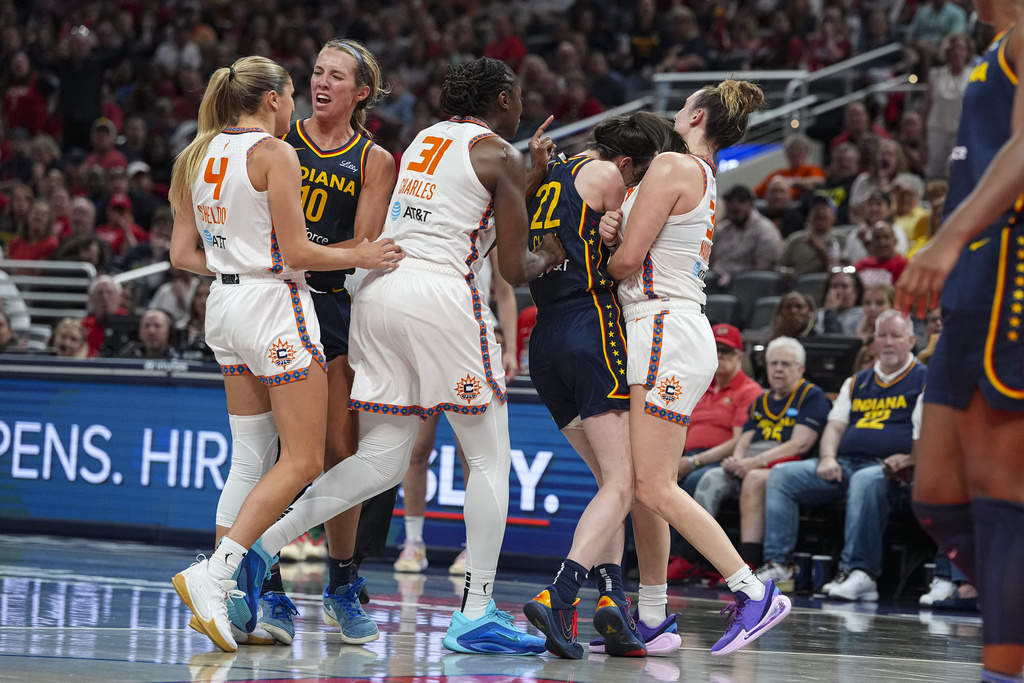 WNBA(影)／竟無人遭禁賽！狂熱、太陽「一群長腿姊姊」打完架後　聯盟懲處出爐