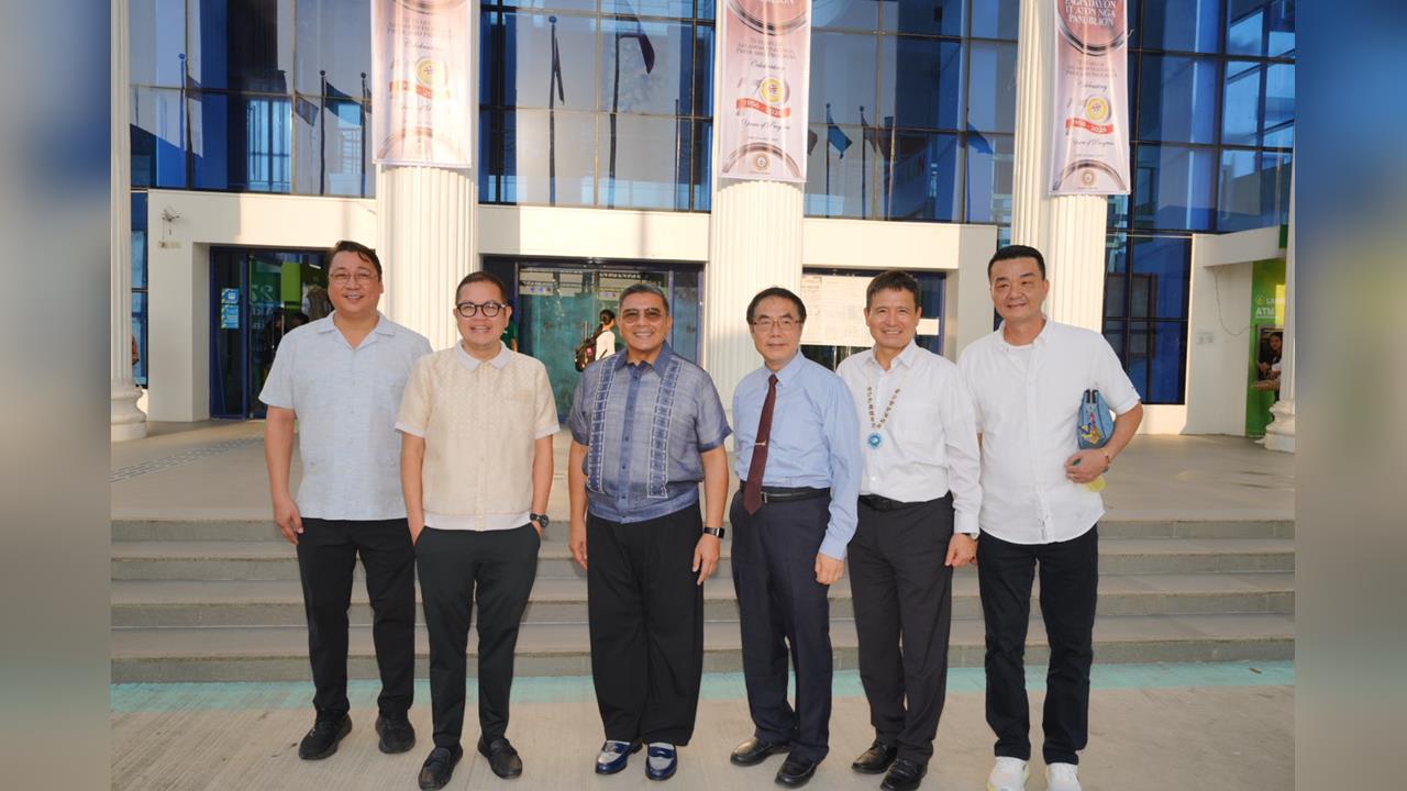 城市外交拚出亮點！黃偉哲訪阿克蘭賀70週年省慶