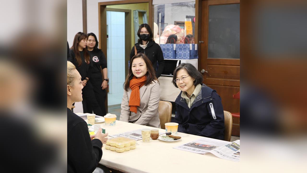 快新聞/蔡英文再訪樟之細路 一句「山會告訴我們答案」引發政壇想像