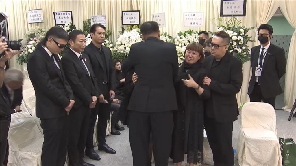 快新聞／李玟姊姊們告別式突痛哭失聲！　大喊「他害死了我妹妹」