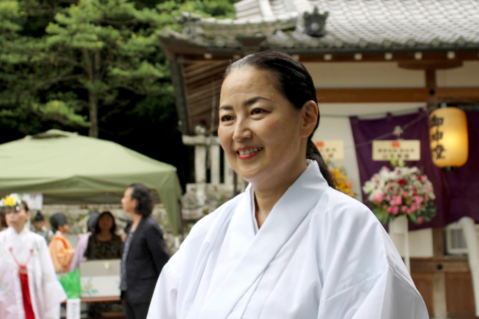 浪子回頭！日本1酒店媽媽桑「華麗轉身」　出任神社新住持