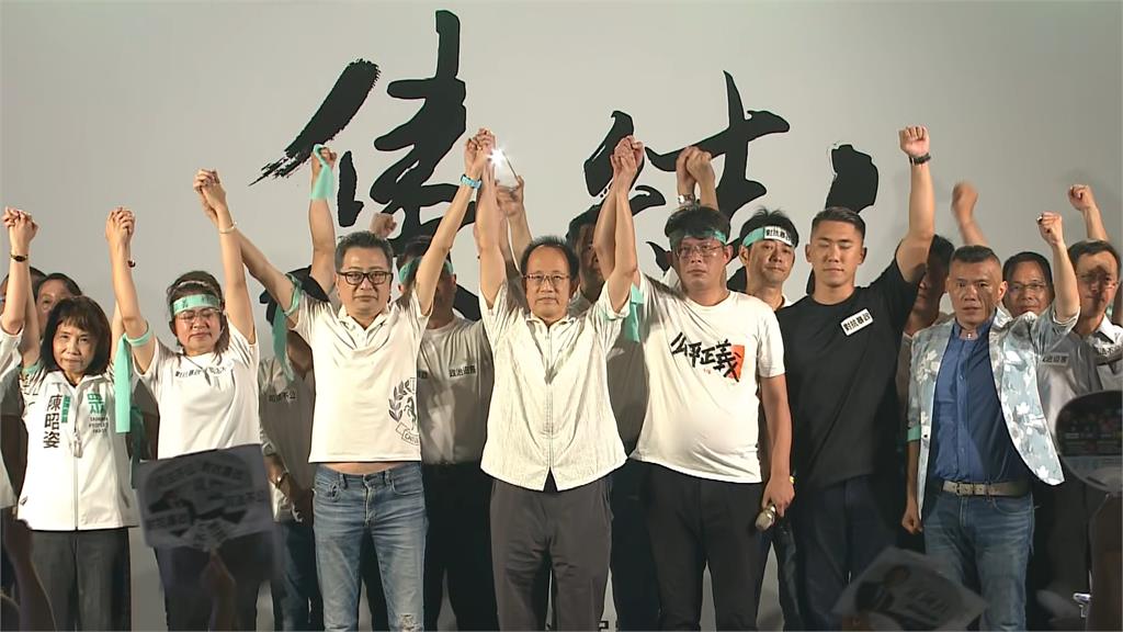 快新聞／民眾黨將柯文哲神格化挨酸　議員：請問他們登記宗教團體了嗎？