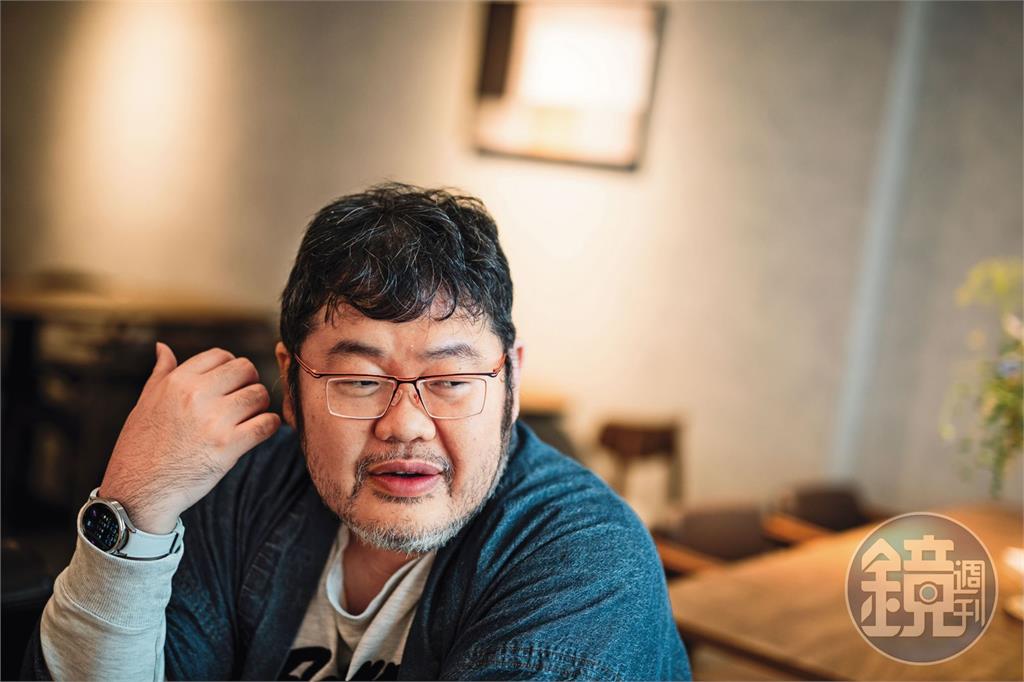 【四叉貓專訪2】塗鴉牆政治文夾雜約砲文　他把生活過得像楚門的世界