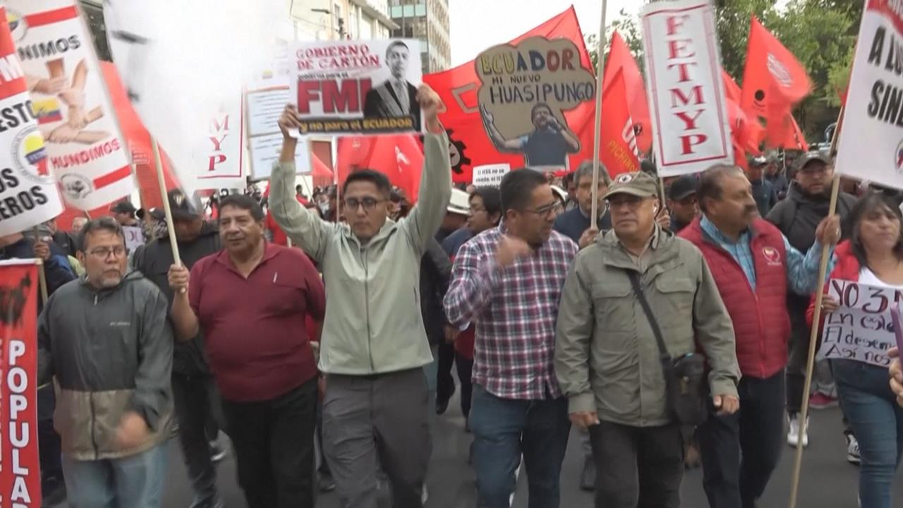 厄瓜多取消柴油補貼爆抗爭 總統諾波亞下鄉視察遭丟石、槍擊