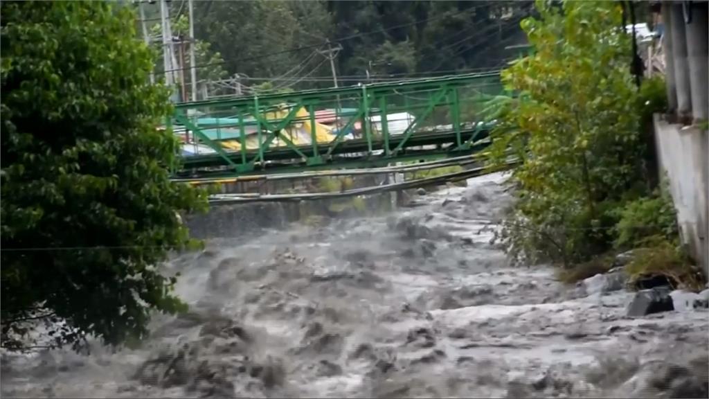 豪雨灌爆北印度 釀13死、逾400道路封閉