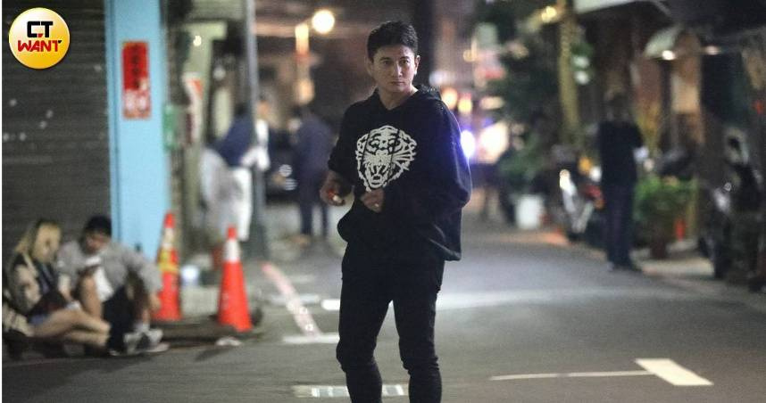 「四爺」不演了！吳奇隆親證不拍戲　55歲最新動向曝光