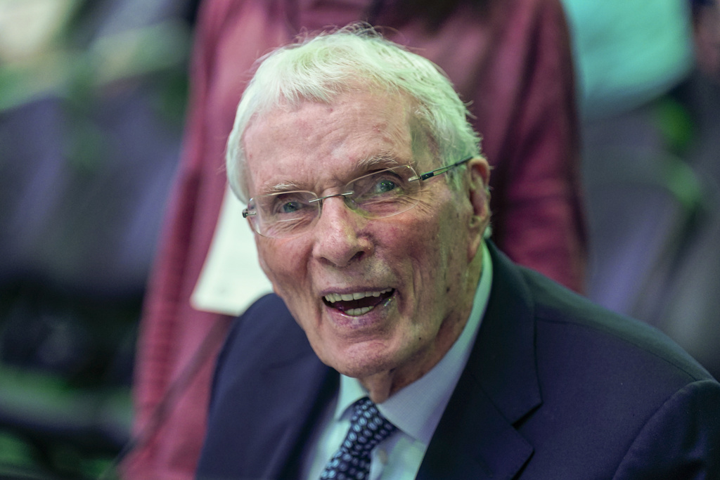 NBA／NBA高齡91歲名人堂主播宣布退役　傳奇籃球生涯讓眾人尊敬