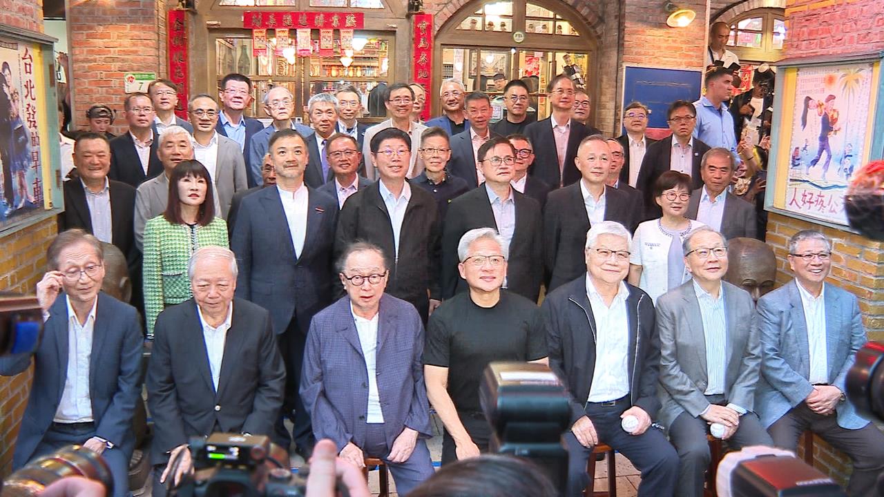 連兩日與供應鏈餐敘 黃仁勳:今年在台產能翻倍 大家都變有錢