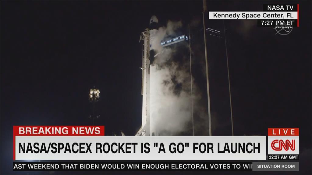 首次發射商業載人火箭SpaceX「飛龍號」成功送4太空人上太空站