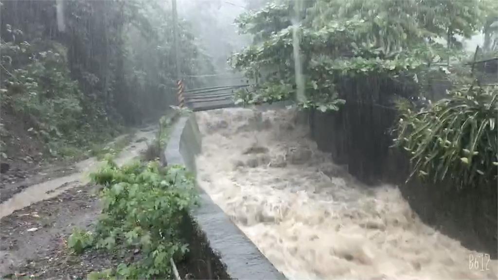 屏東大豪雨特報　佳冬低窪地區大面積淹水