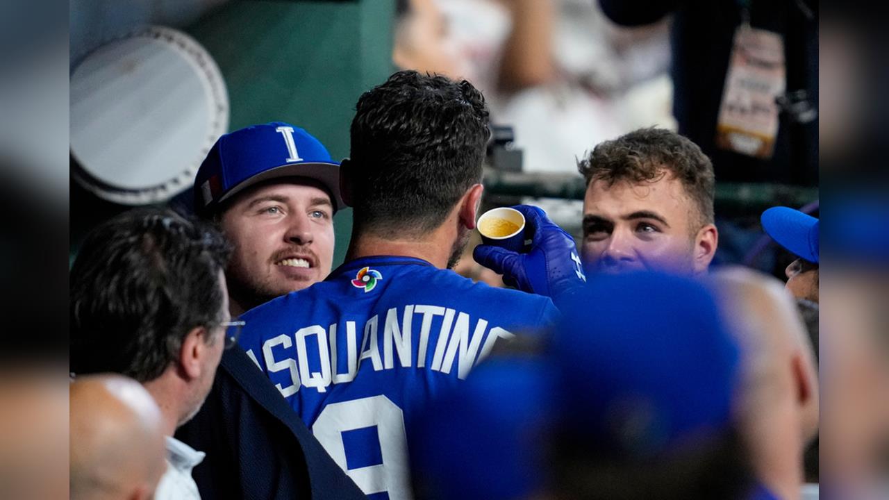 經典賽(影)／來杯espresso吧！義大利隊獨特開轟後慶祝方式！超香的！