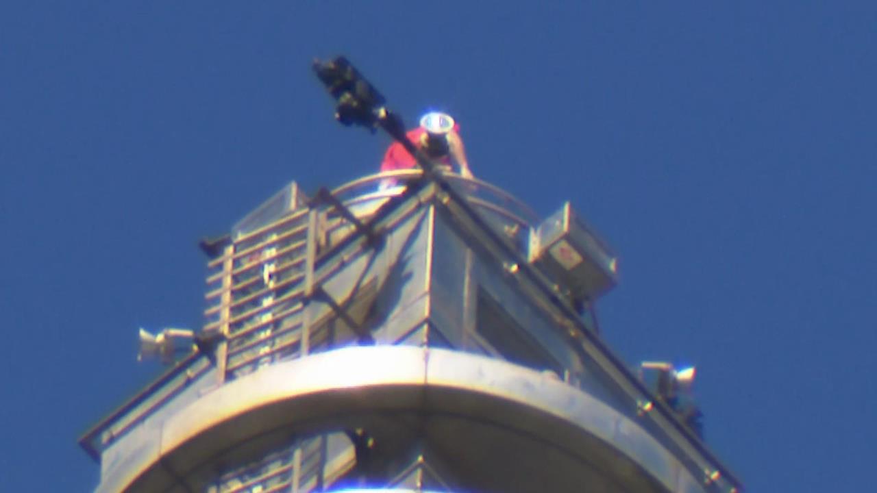 快新聞/史詩級創舉!ALEX徒手征服101 全程僅花費1小時31分