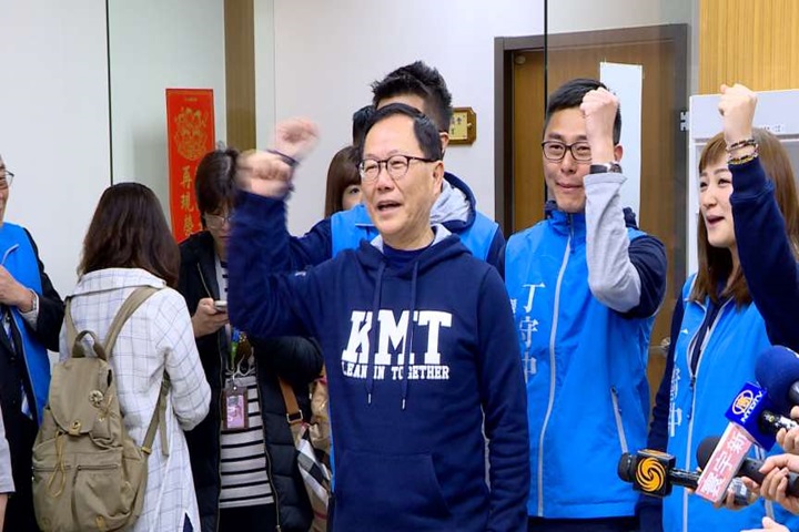 國黨北市長初選 丁守中、張顯耀、鍾小平登記