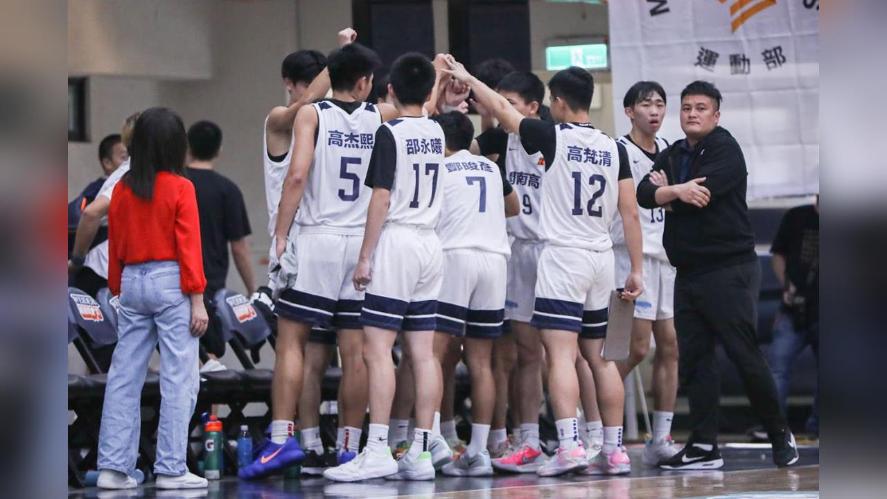 HBL(影)/北市濟南路大戰!開南高中69:58擊敗成功高中晉級12強