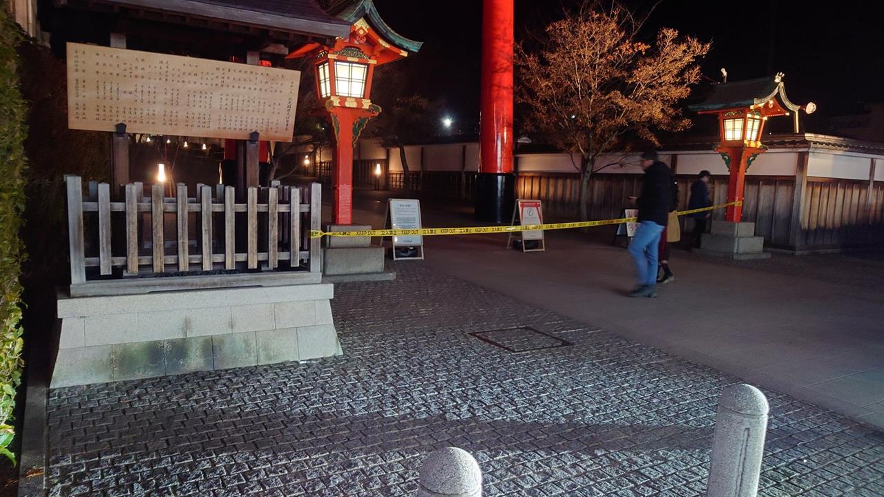 快新聞／有熊出沒？京都伏見稻荷大社驚傳足跡　日警方深夜拉起封鎖線