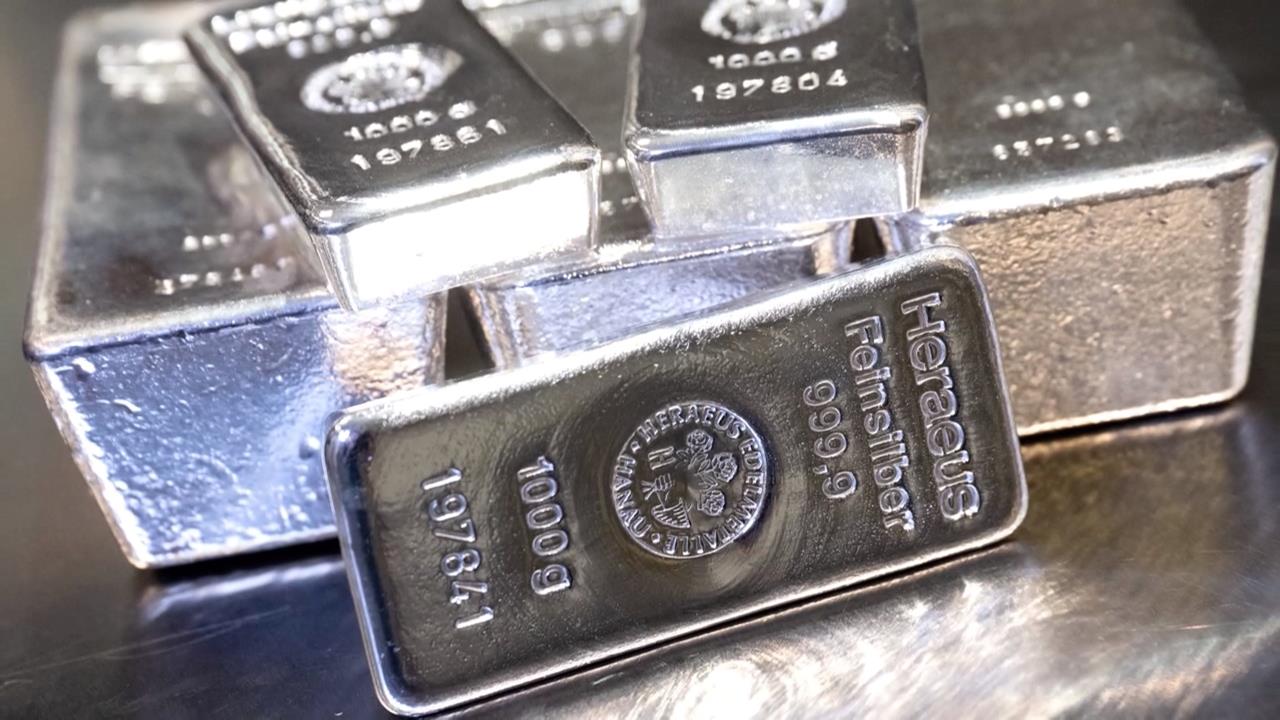 全球避險需求升溫　黃金白銀價格飆歷史新高