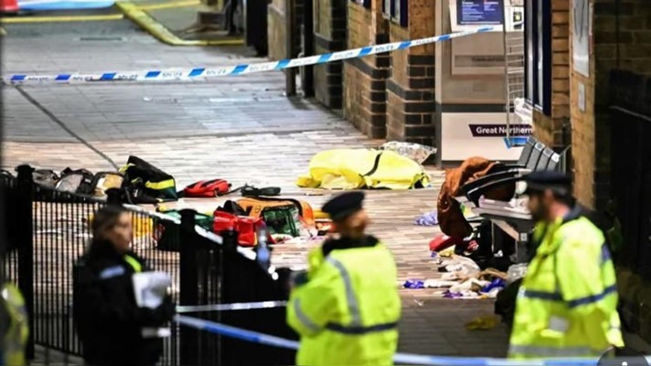 快新聞/英國鄭捷?劍橋郡一列火車「2男持刀大開殺戒」 多人受傷送醫