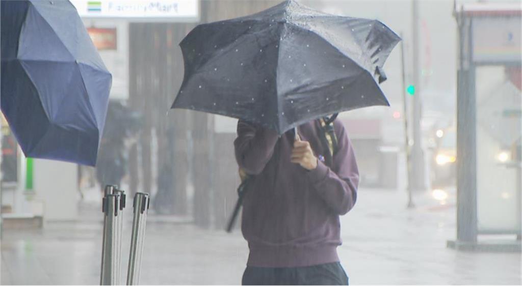 快新聞／全台變天溼答答！　鄭明典：今清晨是鋒前雨