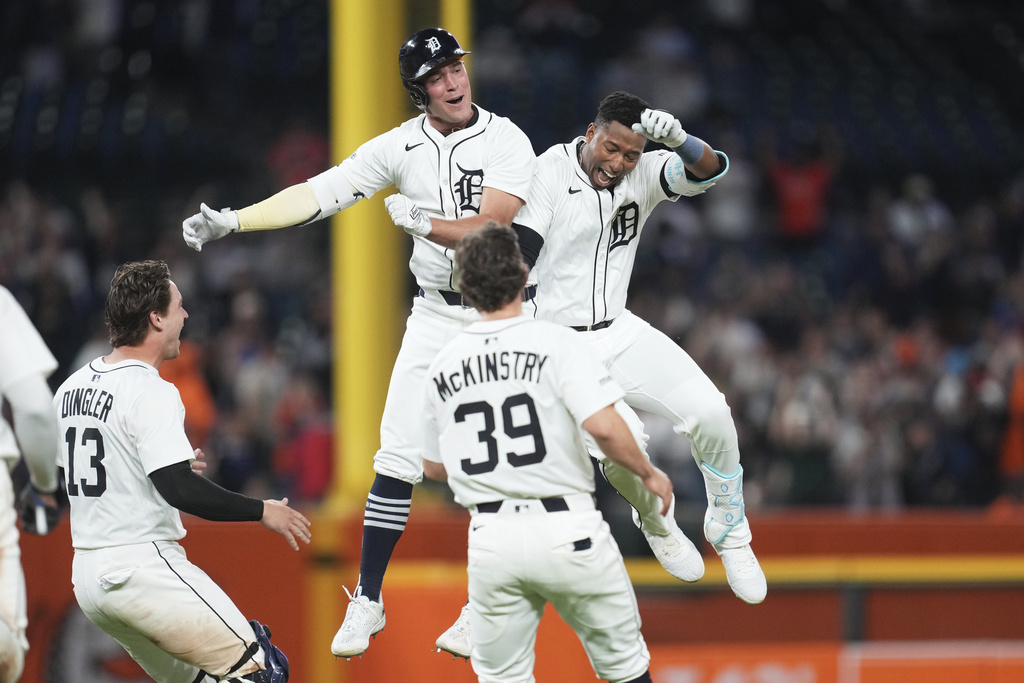 MLB(影)／紅襪演出罕見空中接力沒收全壘打　可惜仍遭老虎再見安打勝出