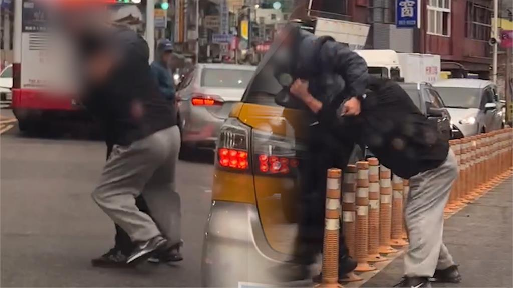 小黃急載客遇車禍！嗆客運「快點移車啦」　兩人當街上演全武行