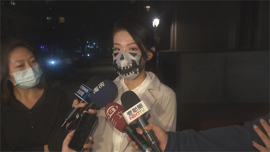 合體館長直播喊「政治生涯慘烈」 高虹安笑稱:跟馬英九握過手