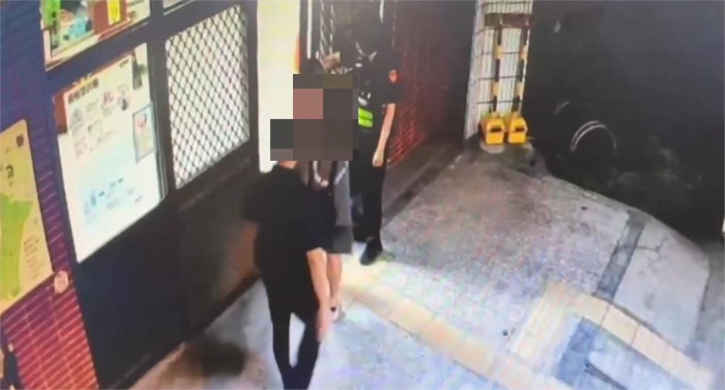不滿愛犬遭撞！花蓮莽男持刀「上門揮刀」恐嚇肇事男妻小