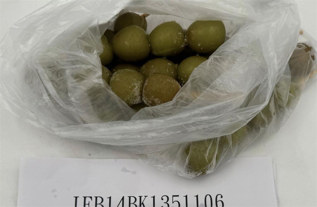 食安再爆！蜂之鄉進口凍葡萄2農藥違規   好食國際的日本醬油防腐劑超標