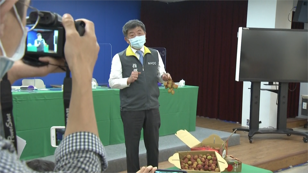 快新聞／雙鐵管制解禁再等等！ 建議「有限度」賣站票 陳時中：意思就是反對啦