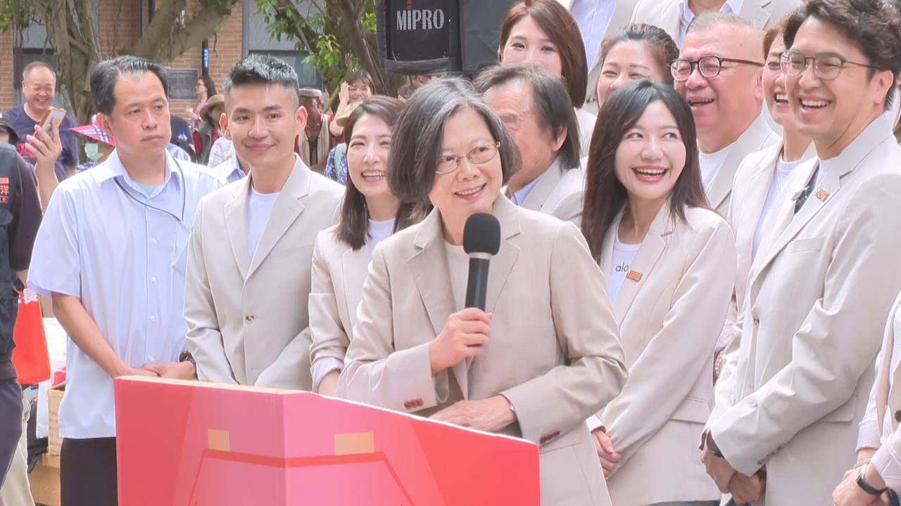 蔡英文出手了！親送沈伯洋「神秘禮物」　一席話震撼首都選情