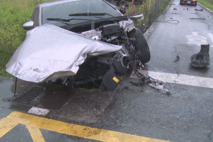 大雨不停天雨路滑 各地車禍頻傳