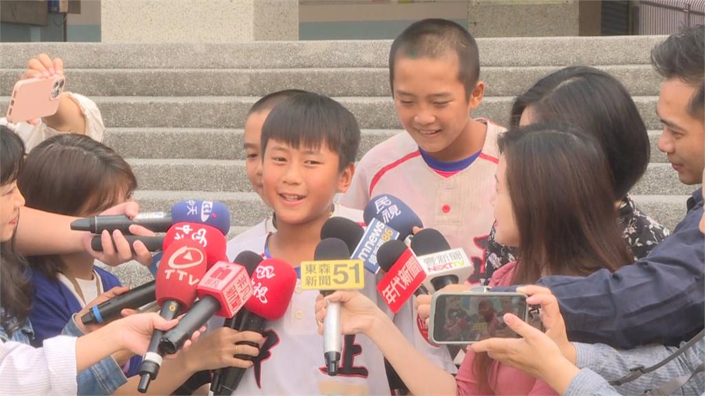 快新聞／台灣隊長陳傑憲轟三分砲！　小學弟：看到跳起來直接大叫