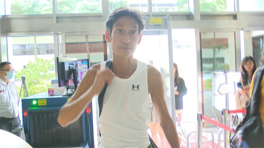 唐治平現身士檢仍未認母屍　曝喪母可領百萬保險金
