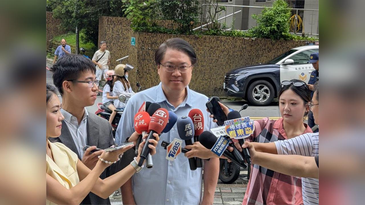 快新聞／疑遭黃國昌狗仔跟監受害+1　林右昌：對台灣民主政治產生極大傷害