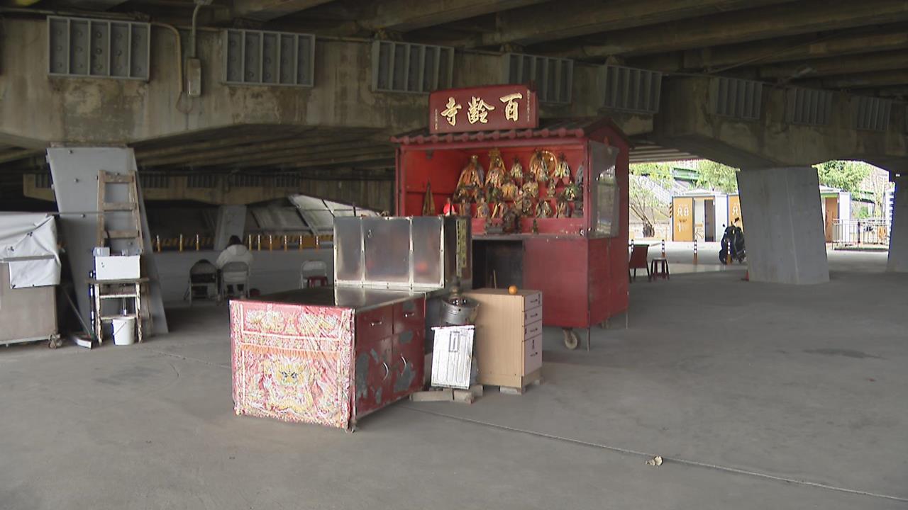 落難神明落腳處！　台北「行動廟宇」百齡寺　裝輪子一拉就走