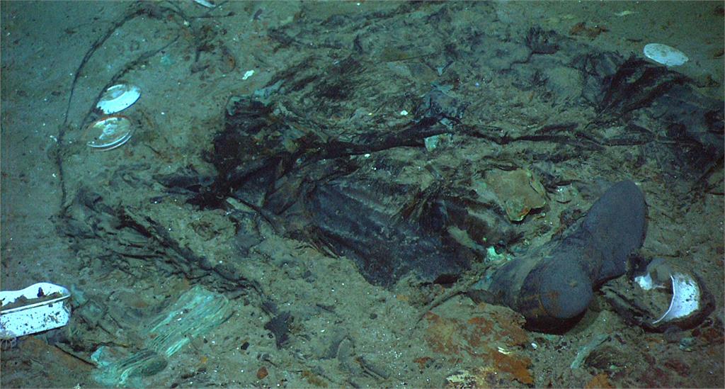 參觀「鐵達尼號殘骸」旅遊潛水器失聯　據信載有5人各界搜救中