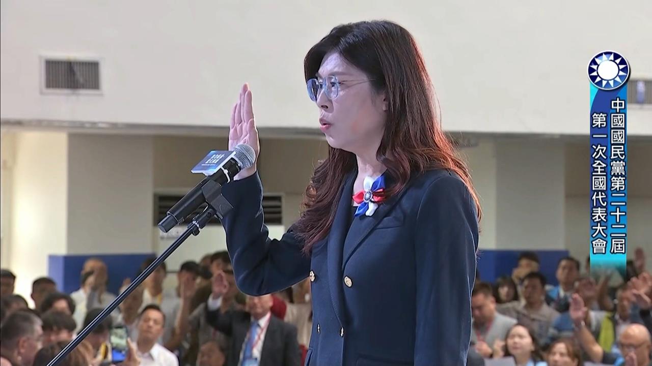 太感動?鄭麗文就職黨魁演說 馬英九台下激動落淚