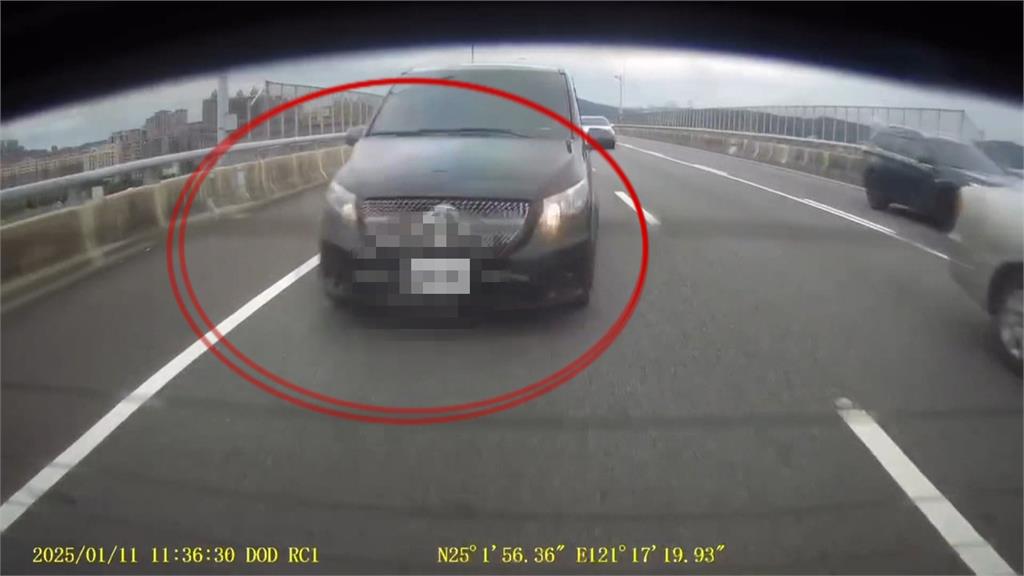 議員林亮君國道遇驚悚車禍　車尾遭追撞凹陷.人幸無大礙