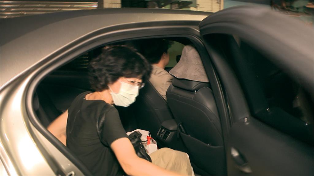 力拚證明柯文哲清白無罪！　陳佩琪請假到9/27直接退休