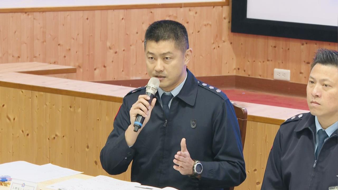 快新聞/F-16V墜海「飛官辛柏毅失聯」 空軍隊長哽咽:該做的都已經做了...