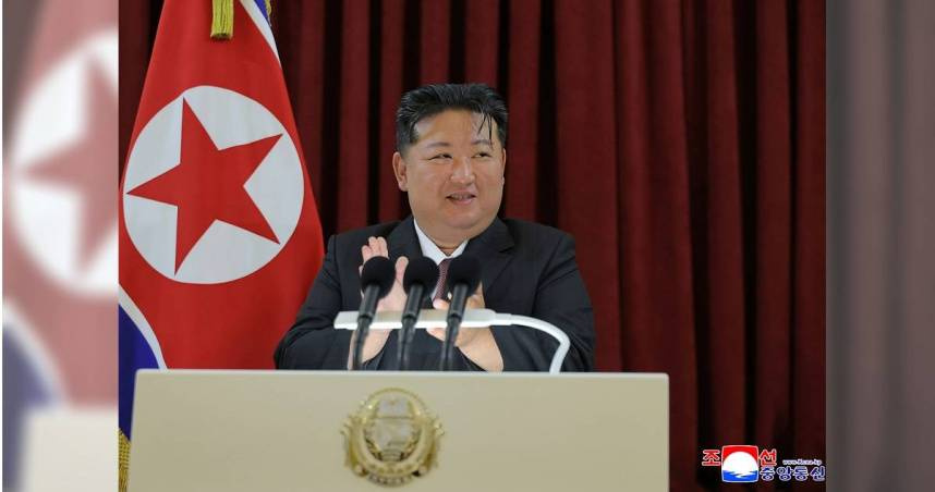 北韓領導人震怒！北韓軍艦下水「馬上翻覆」　金正恩下令逮捕4官員