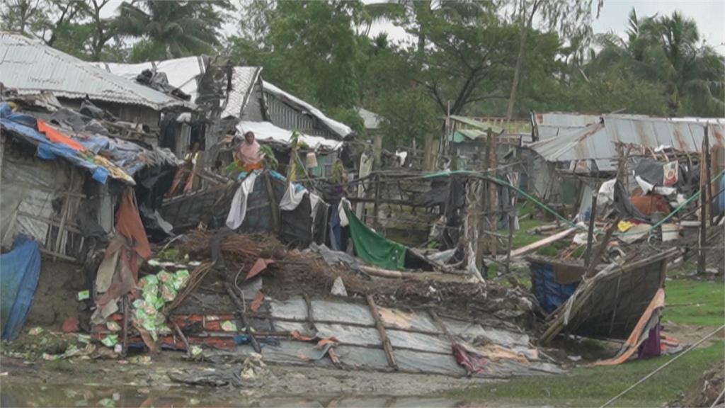 熱帶氣旋「哈蒙」直撲孟加拉　數百棟房屋受損！民眾被迫露宿街頭